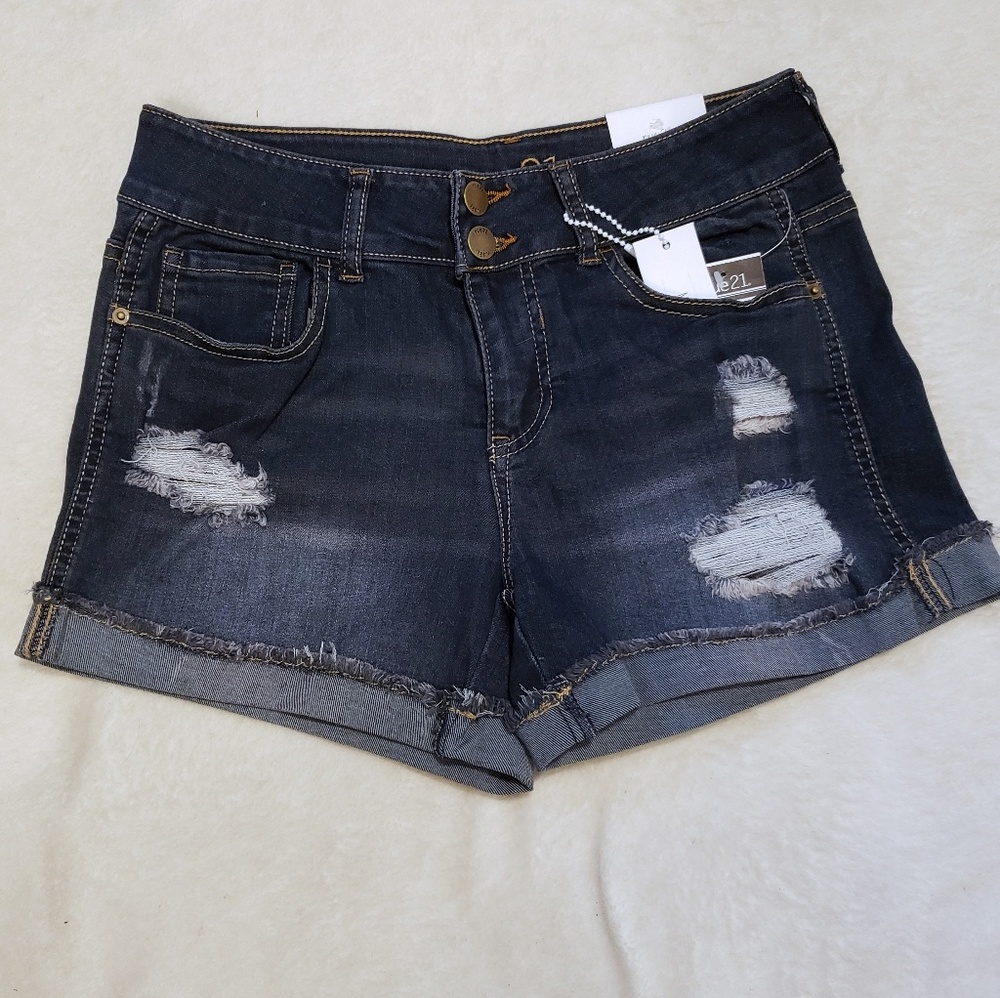 NWT distressed jean shorts